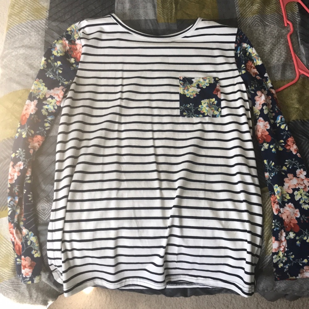 Very soft long sleeve mixed pattern